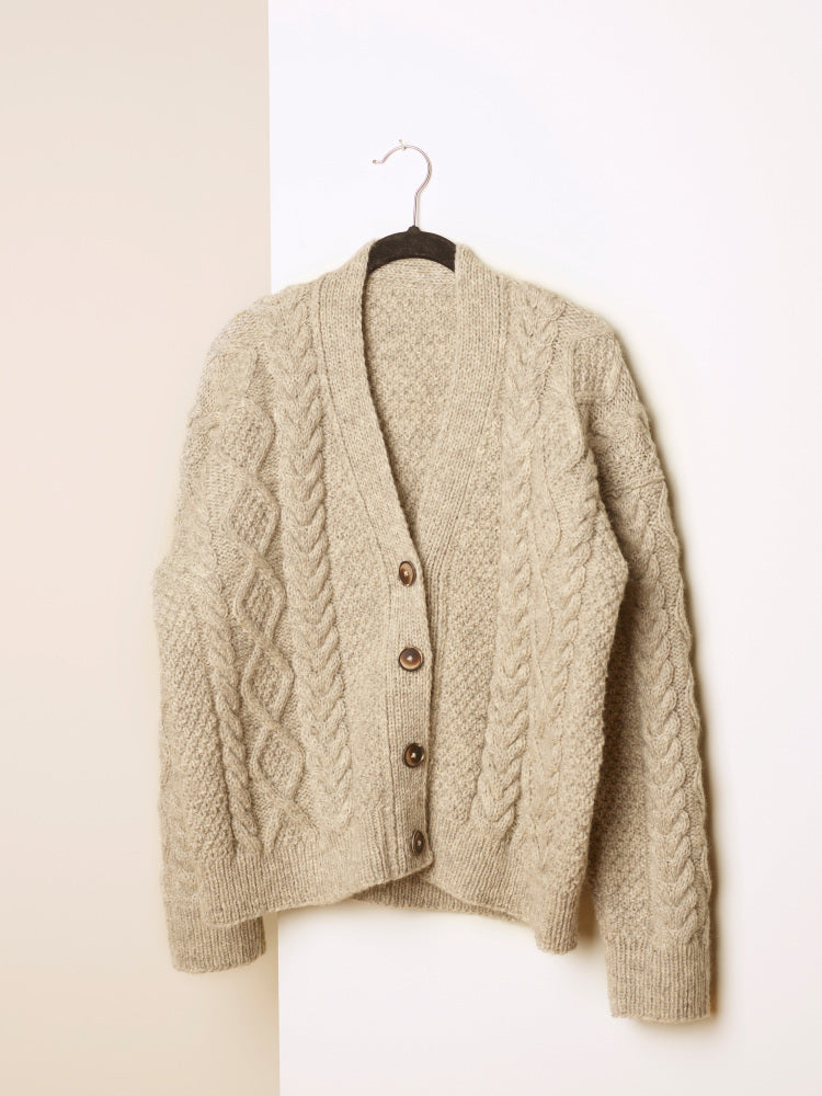 Strickpaket Janne Flettejakke aus Fivel von Rauma (EN)