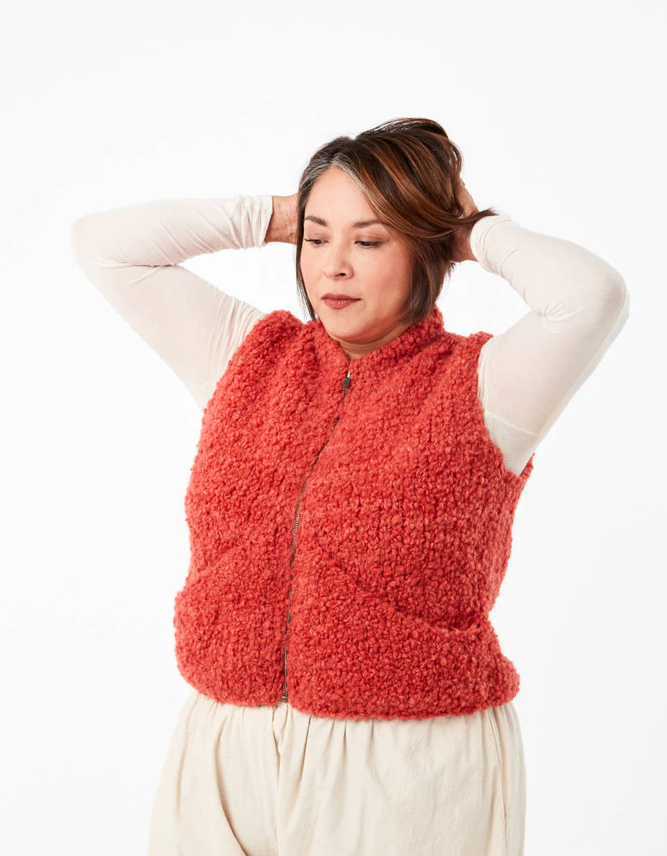 Strickset Flynn Vest von Coco Knits aus Bouclé von Isager