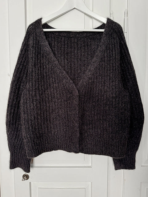 Strickpaket Brioche Bliss Jacket von Rust Knitwear aus Peruvian Highland Wool