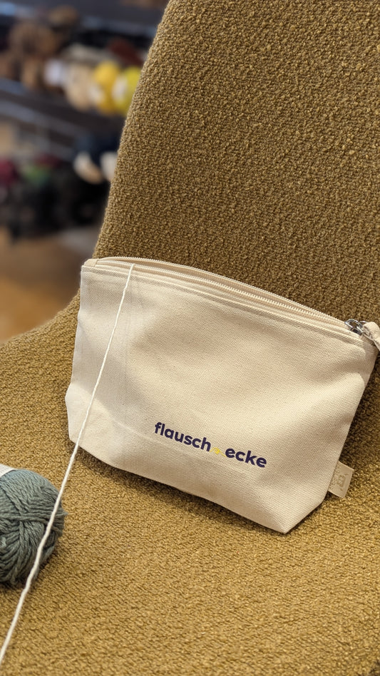 "Heart full of yarn" Täschchen aus Bio-Baumwolle