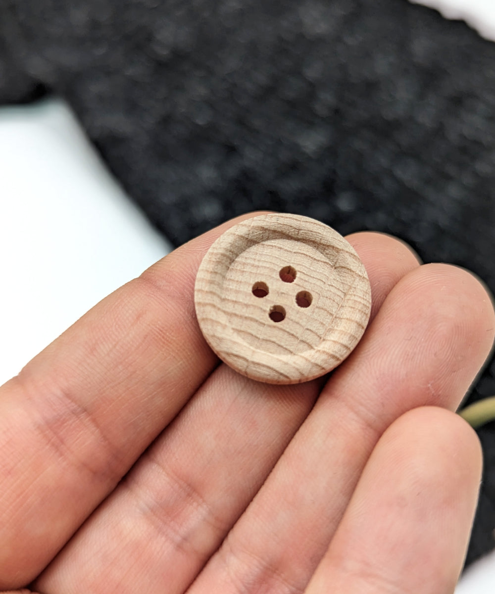 Holzknopf matt mit 4 Löchern, ⌀12mm, 15mm, 23mm