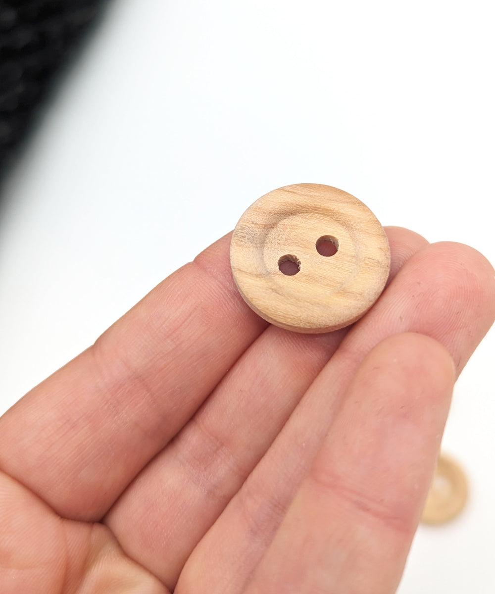 Holzknopf matt mit 2 Löchern, ⌀15 mm, ⌀18 mm, ⌀23 mm