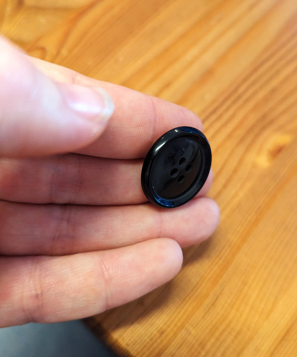 Knopf schwarz in ⌀18mm und ⌀23mm