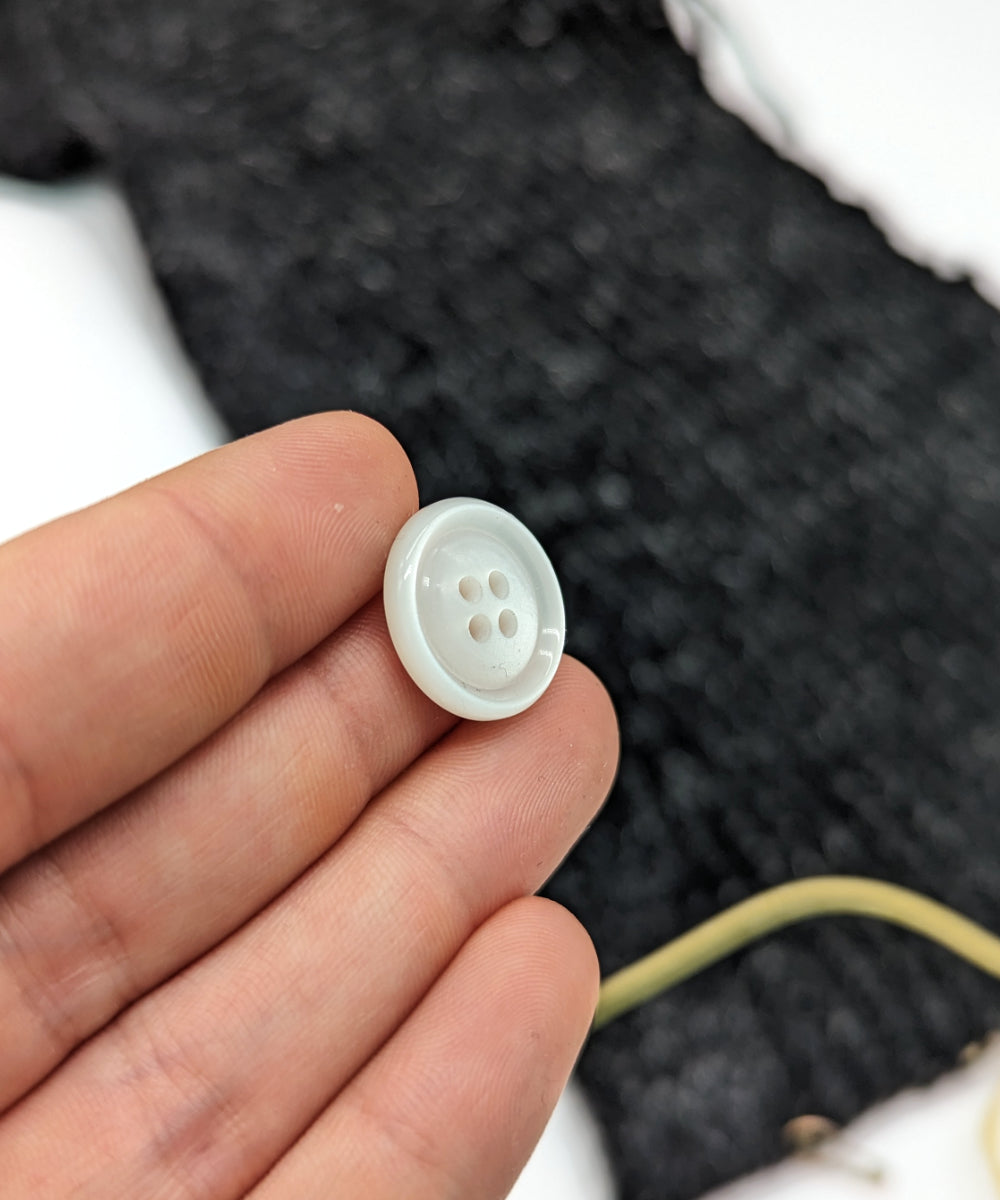 Knopf weiß in ⌀18mm und ⌀23mm