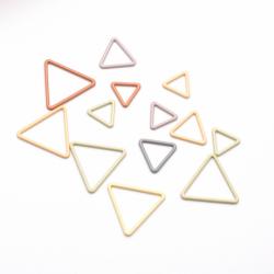 Triangle Stitch Markers