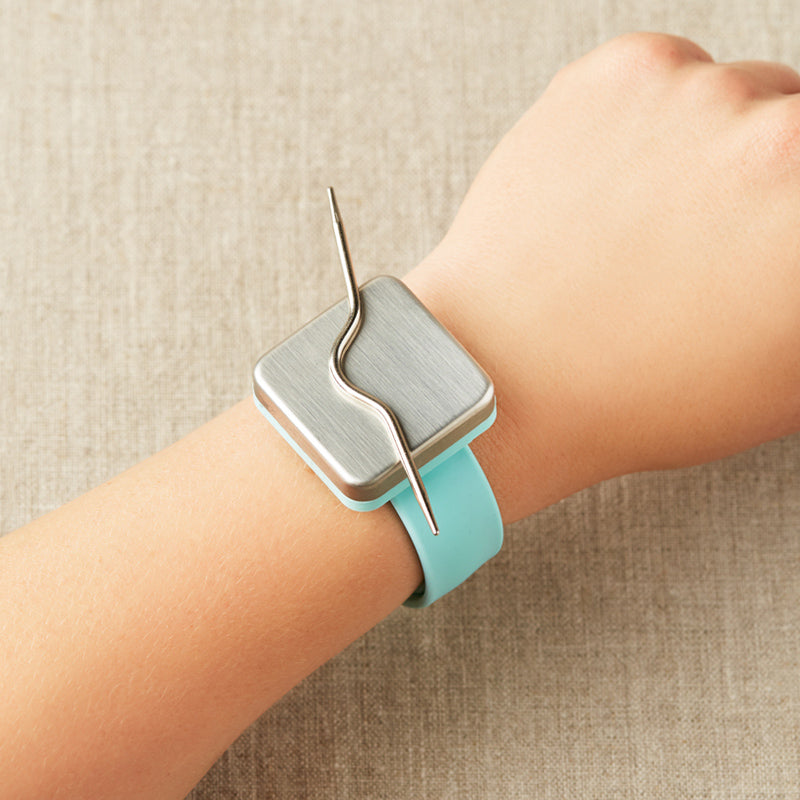 Maker's Keep Armband
