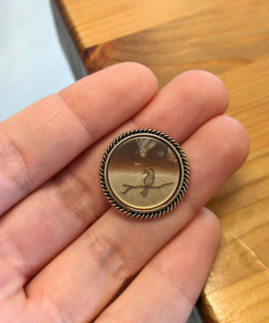 Knopf mit Vogelmotiv ca. ⌀ 22 mm