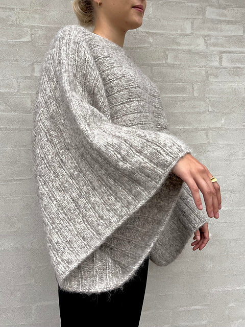 Strickpaket My Comfy Poncho von NORgardknitters aus dem Originalgarn von Isager