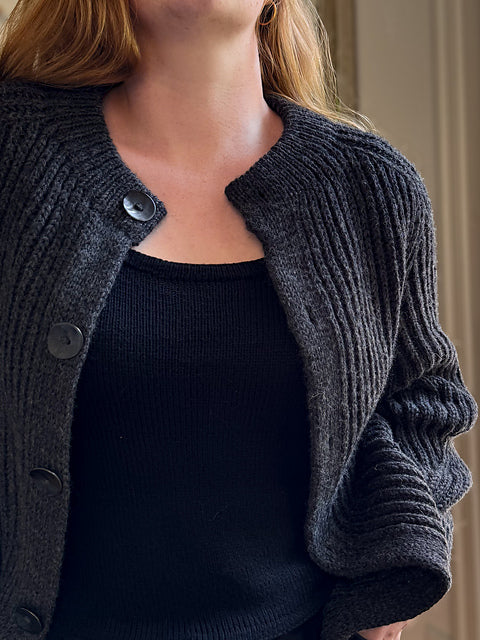 Strickpaket Brioche Bliss Jacket von Rust Knitwear aus Peruvian Highland Wool