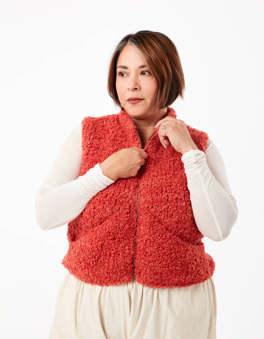 Strickset Flynn Vest von Coco Knits aus Bouclé von Isager