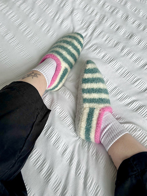 Strickpaket Sailor Slippers von Annie Sews inkl. Anleitung