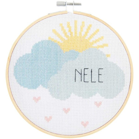 Stickpackungg Geburtsbild Wolken