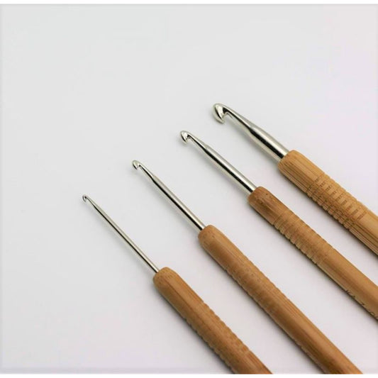 Koshitsu Häkelnadel aus Bambus mit Aluminiumspitze